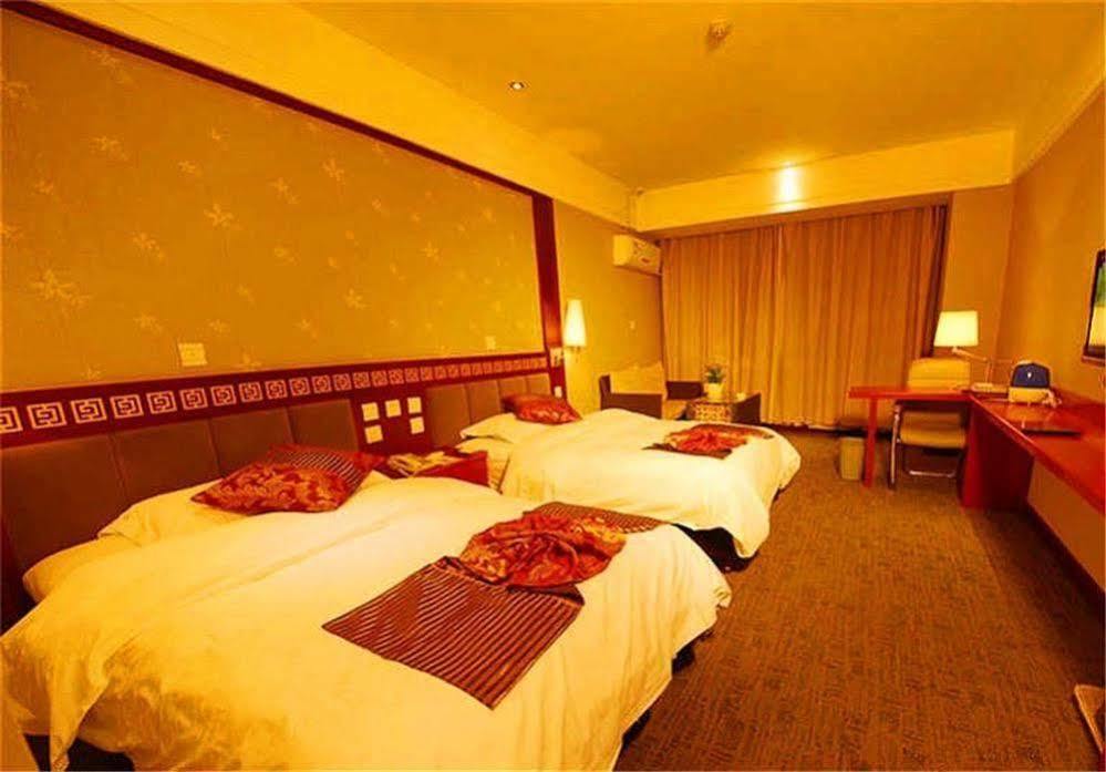 Golden Spring Hotel Lijiang Li-ťiang Exteriér fotografie