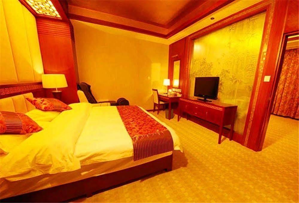 Golden Spring Hotel Lijiang Li-ťiang Exteriér fotografie